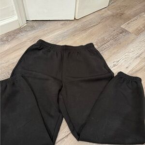 Black sweatpants